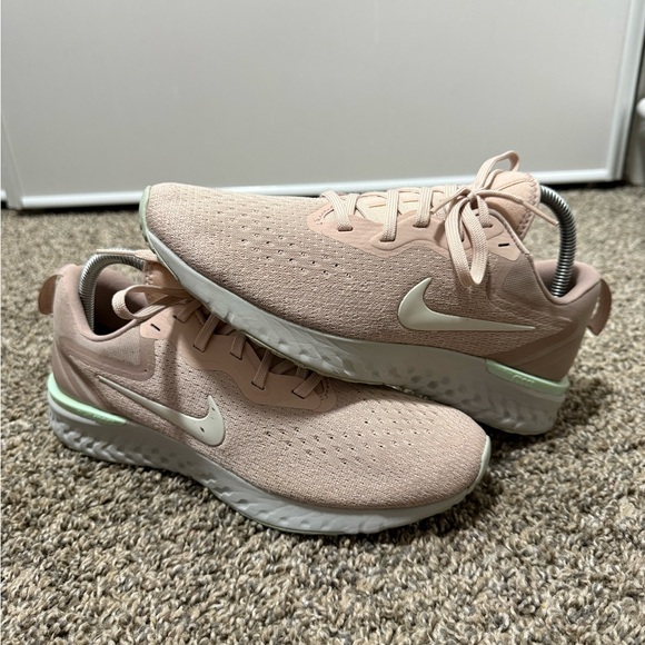 Nike odyssey react Women's Soft Pink Sneakers - Picture 2 of 8